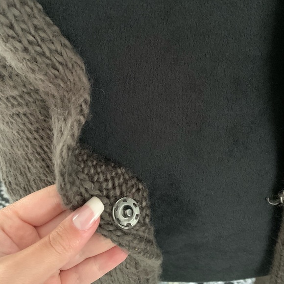 🦇 Vintage Long-Line Cardigan 🦇 - Picture 9 of 11